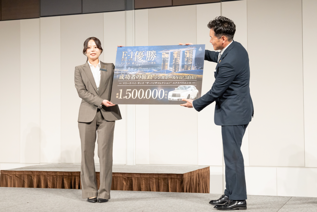 渡辺喜久男会長が経営する株式会社いーふらんの入社式で開催されたE-1グランプリ